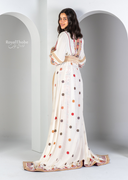 Bridal Floral Off-White Kasab Thobe With Attached Skirt And Matching Shaleh