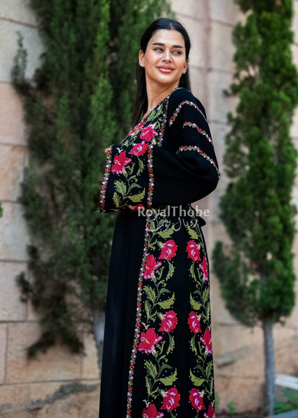 Floral Black/Red Long Full Embroidered Thobe
