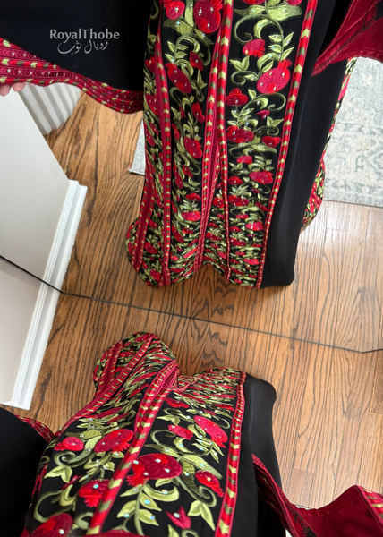 Black Rumaneh Long Full Embroidered Thobe