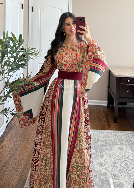 Cream Floral Majdlawe Maleka Long Full Embroidered Thobe