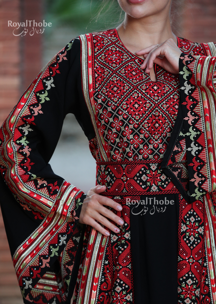 Black/Red Modern Full Sides Long Embroidered Thobe