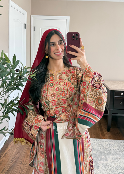 Cream Floral Majdlawe Maleka Long Full Embroidered Thobe