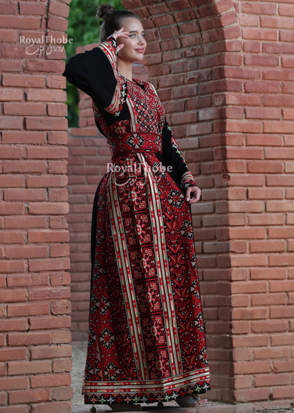 Black/Red Modern Full Sides Long Embroidered Thobe