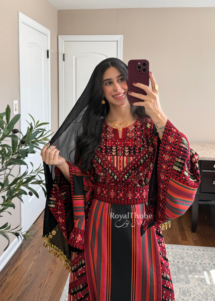 Black/Red Majdlawe Long Full Embroidered Thobe