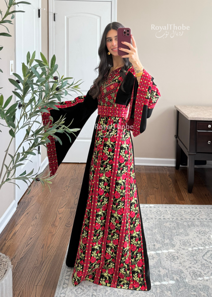 Black Rumaneh Long Full Embroidered Thobe