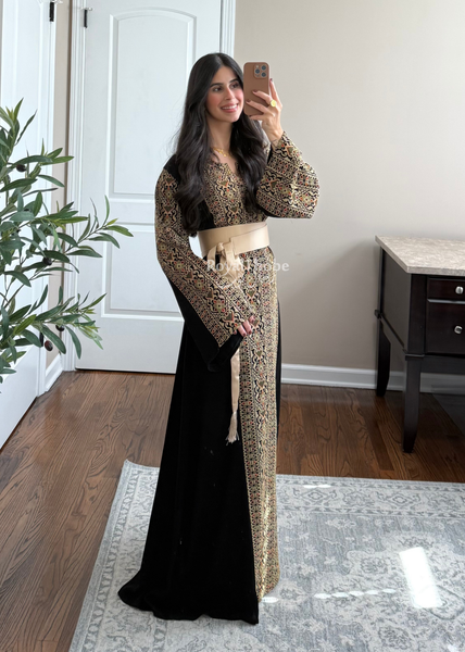 Black/Gold Simple Torath Embroidered Light Thobe