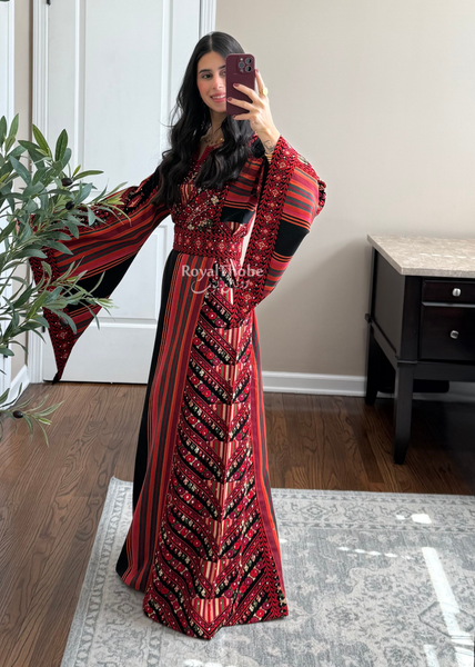 Black/Red Majdlawe Long Full Embroidered Thobe