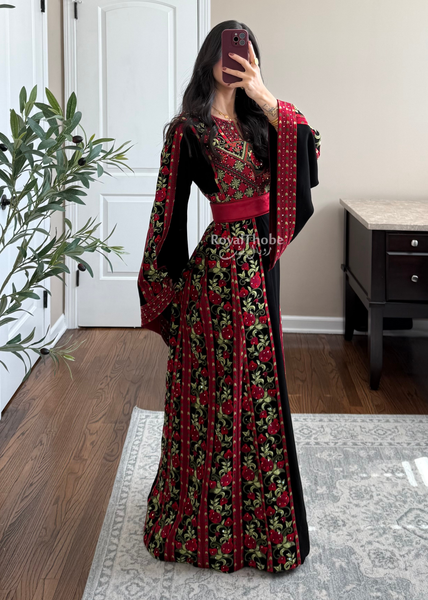 Black Rumaneh Long Full Embroidered Thobe