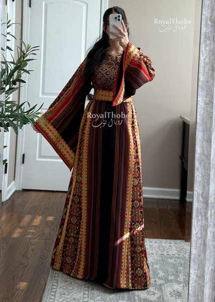 Black Majdlawe Long Full Embroidered Thobe