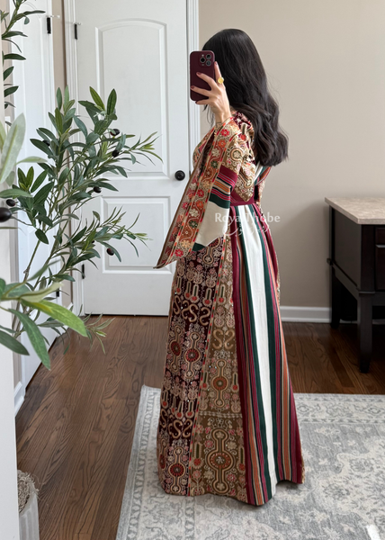 Cream Floral Majdlawe Maleka Long Full Embroidered Thobe