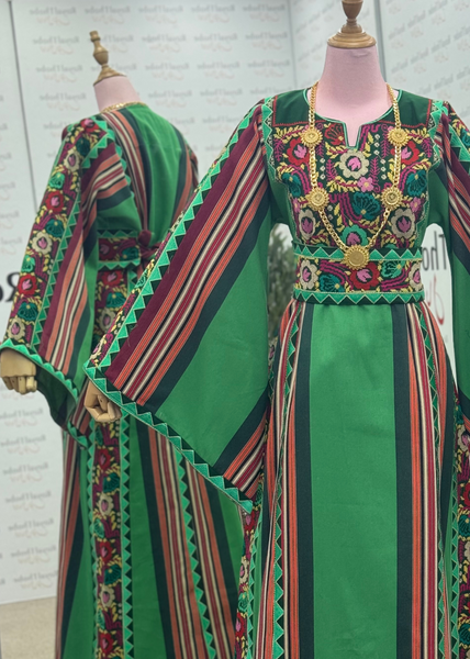 Green Majdlawe Simple Floral Long Full Embroidered Thobe