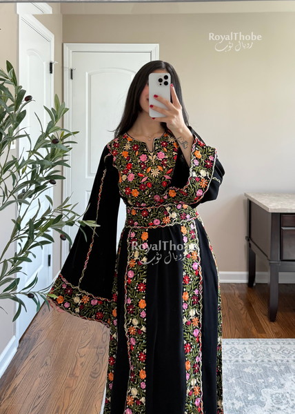 Black/Olive Green Elegant Floral Full Embroidered Thobe