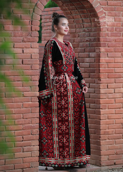 Black/Red Modern Full Sides Long Embroidered Thobe