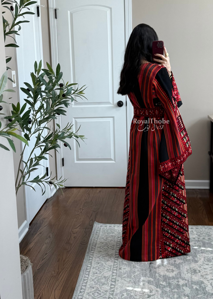Black/Red Majdlawe Long Full Embroidered Thobe