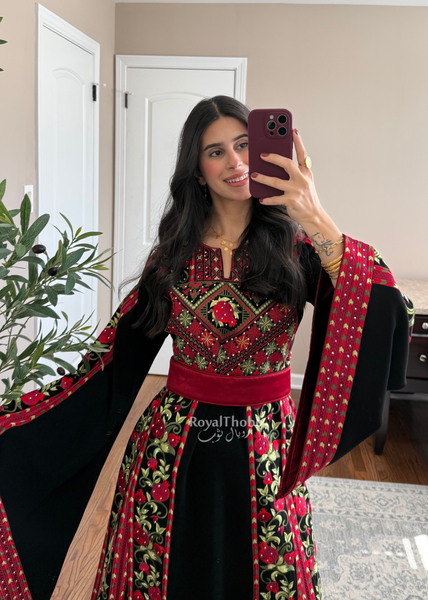 Black Rumaneh Long Full Embroidered Thobe