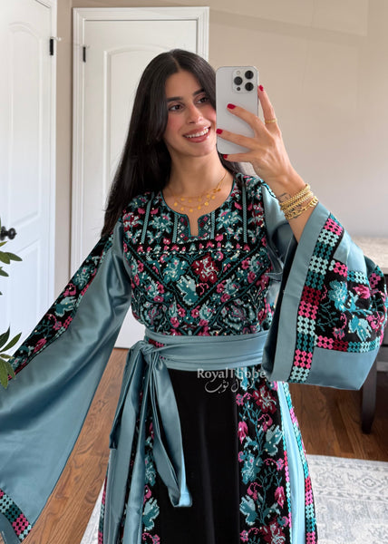Black/Blue Floral&nbsp;Long Full Embroidered Thobe