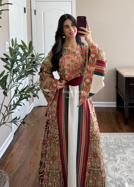 Cream Floral Majdlawe Maleka Long Full Embroidered Thobe