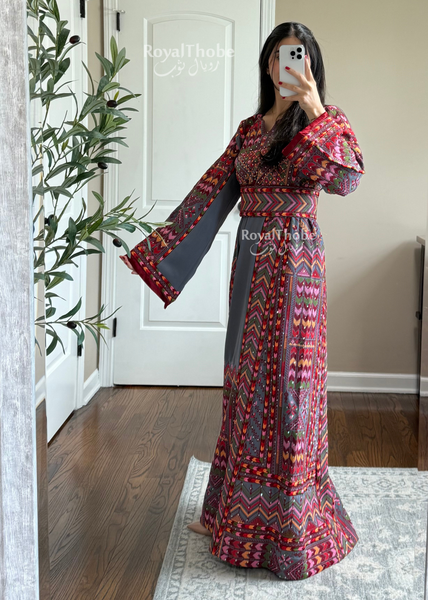 Dark Gray/Burgundy Modern Sahem Long Full Embroidered Thobe With A Revisable Burgundy Satin Belt