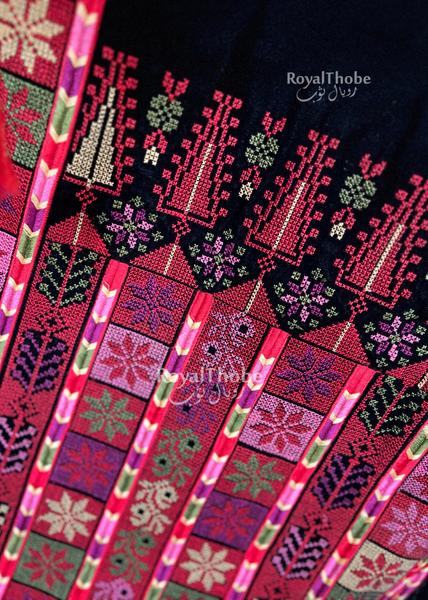Velvet Black/Red Manajel Full Embroidered Thobe