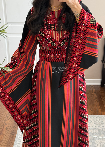 Black/Red Majdlawe Long Full Embroidered Thobe