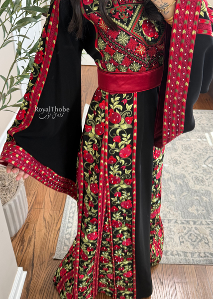 Black Rumaneh Long Full Embroidered Thobe