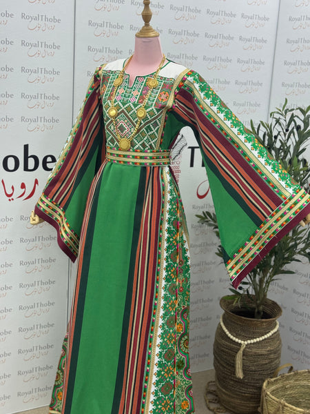Green Majdlawe Long Full Embroidered Thobe